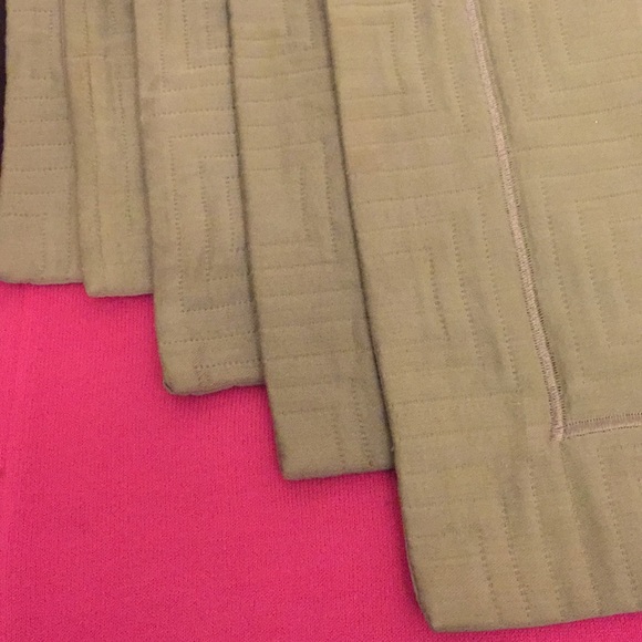 Fieldcrest Classic Placemats (Set of 5) - Picture 5 of 13